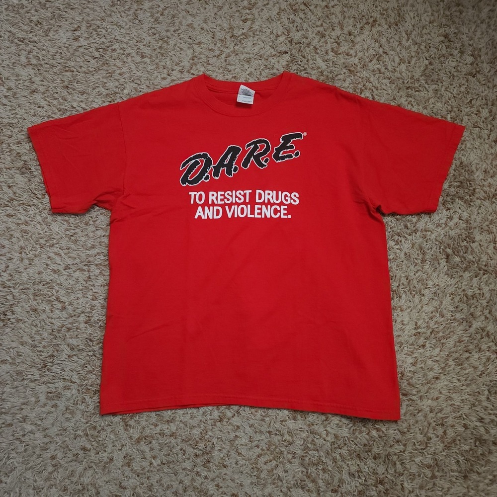 DARE To Resist Drugs and Violence Red Mens L‎ Short Sleeve Shirt